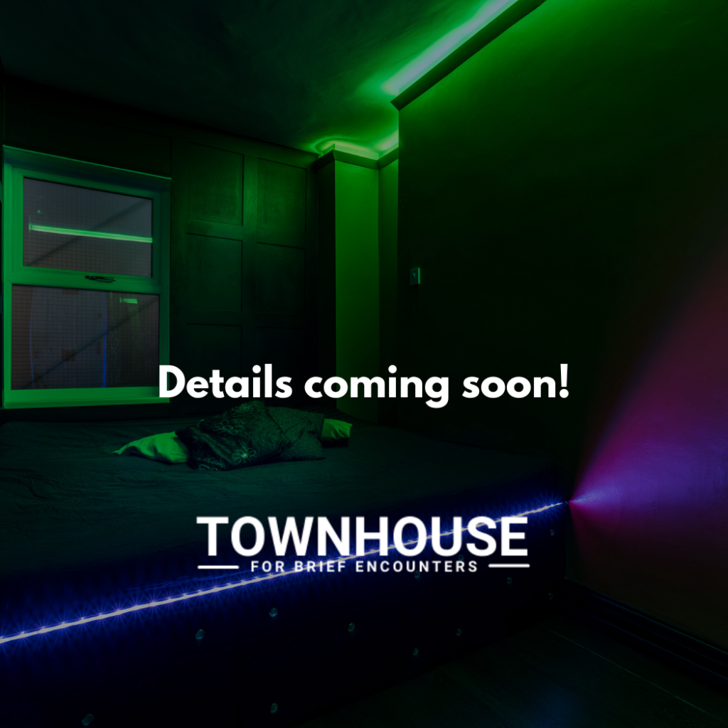 stretch at Townhouse who enjoy toys...bigger the better. All genders, all sexualities